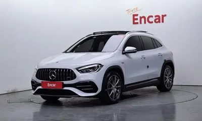 Mercedes-Benz GLA-Class · 2022 год