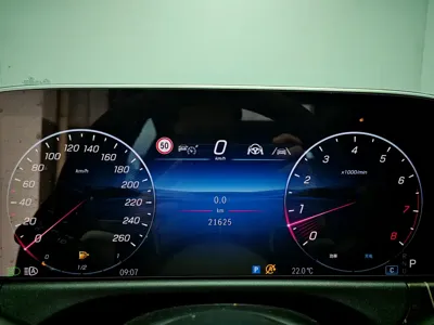 Mercedes-Benz E-Class 2025, 21600 км, за 335700 CNY - фото 8