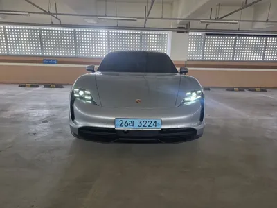 Porsche Taycan · 2022 год