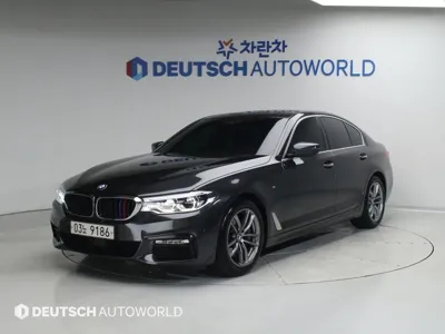 BMW 5-Series · 2018 год