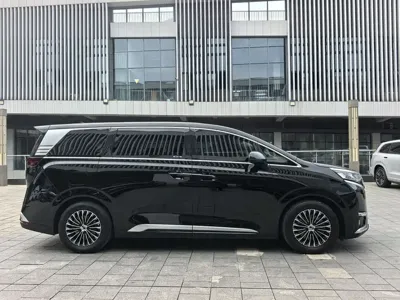 Denza Denza D9 2025, 14000 км, за 278000 CNY