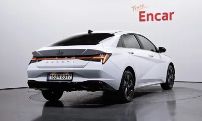 Hyundai Avante 2021, 28255 км, за 20800000 KRW