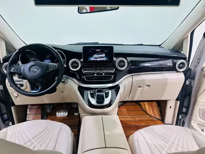 Mercedes-Benz V-Class 2016, 130000 км, за 98600 CNY - фото 15