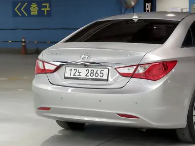 Hyundai Sonata 2011, 101788 км, за 3800000 KRW - фото 17