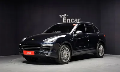 Porsche Cayenne · 2015 год