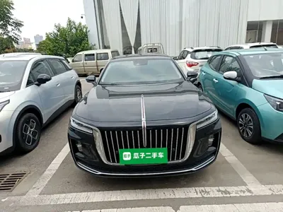 Hongqi Hongqi H9 2022, 110300 км, за 134500 CNY