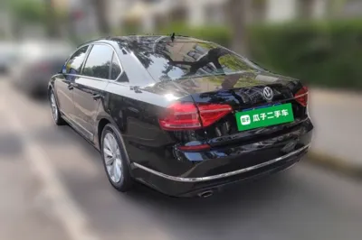 Volkswagen Passat 2017, 70000 км, за 59341.07 CNY