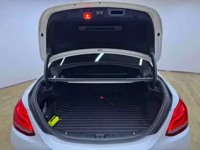 Mercedes-Benz C-Class 2018, 39000 км, за 125800 CNY - фото 10