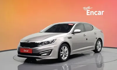 Kia K5 · 2013 год
