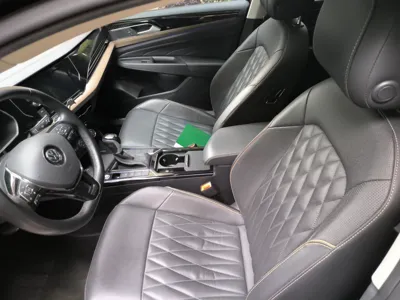 Volkswagen Passat 2019, 132100 км, за 73810.04 CNY - фото 16