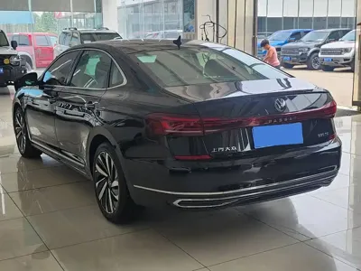Volkswagen Passat 2022, 22000 км, за 108000 CNY - фото 9