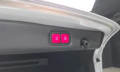 Mercedes-Benz E-Class 2018, 189067 км, за 16500000 KRW - фото 33