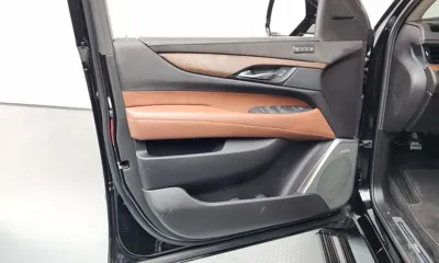 Cadillac Escalade 2018, 55418 км, за 36900000 KRW - фото 24