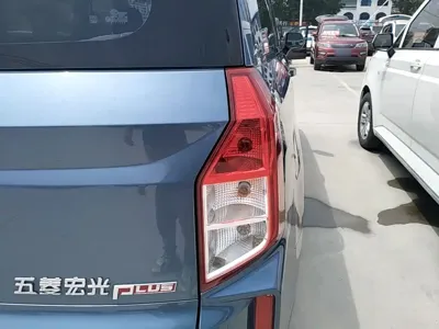 Wuling Hongguang Plus 2022, 50500 км, за 40599 CNY - фото 8