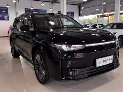 Leapmotor Leapmotor C16 2025, 9000 км, за 139800 CNY