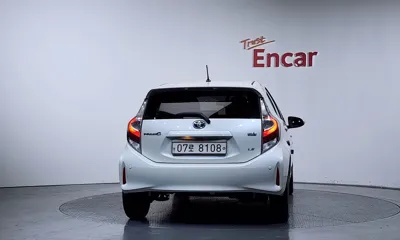 Toyota Prius 2019, 103005 км, за 11100000 KRW