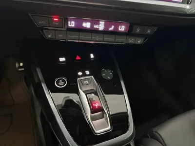 Audi Q4 e-tron 2026, 1199 км, за 51000000 KRW - фото 9