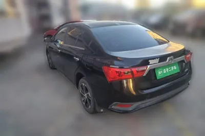 Zotye Z300 2014, 117200 км, за 18238.95 CNY - фото 4