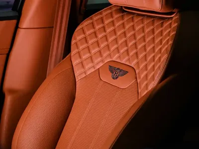 Bentley Bentayga 2021, 15000 км, за 1958000 CNY - фото 9