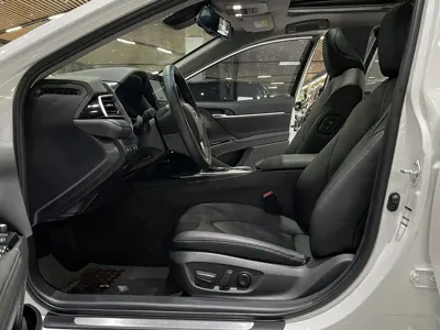 Toyota Camry 2022, 25000 км, за 123800 CNY - фото 8