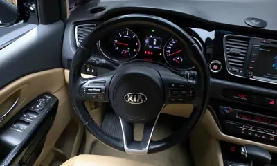 Kia Canival 2017, 103006 км, за 12500000 KRW - фото 13