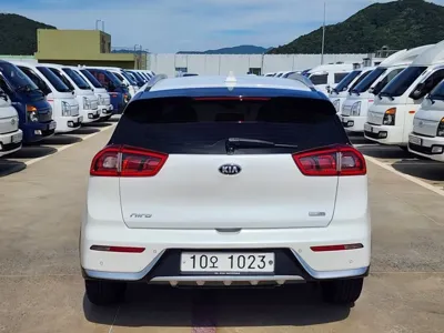 Kia Niro 2018, 61283 км, за 15300000 KRW