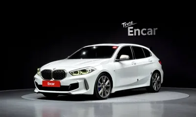 BMW 1-Series · 2022 год