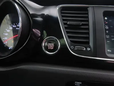 Kia Canival 2017, 180622 км, за 9290000 KRW - фото 13