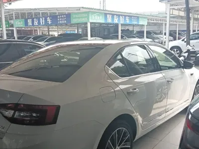 Skoda Octavia 2019, 70000 км, за 55800 CNY - фото 10