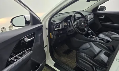 Kia Niro 2018, 64336 км, за 15900000 KRW - фото 10