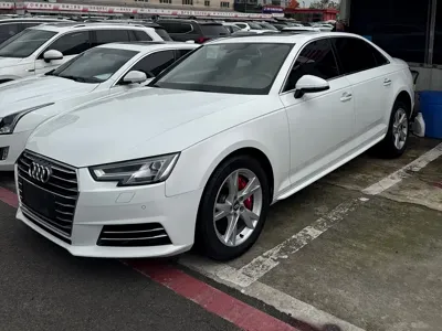 Audi A4L · 2018 год