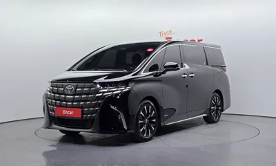 Toyota Alphard · 2024 год