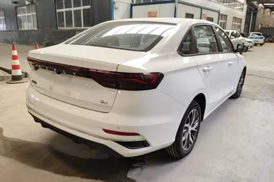 Geely Auto Emgrand 2026, 100 км, за 72275.37 CNY - фото 6