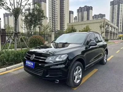 Volkswagen Touareg · 2012 год