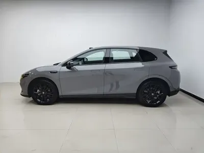 Leapmotor 零跑Lafa5 2025, 9900 км, за 94800 CNY