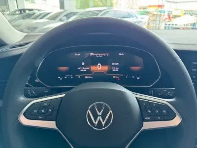 Volkswagen Passat 2023, 30000 км, за 126800 CNY - фото 16