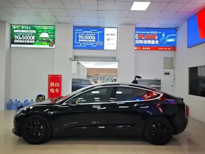 Tesla Model 3 2020, 80000 км, за 118000 CNY
