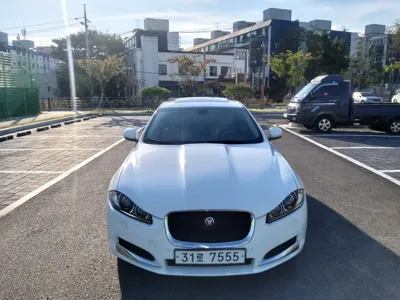 Jaguar XF · 2013 год