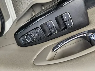 Kia Canival 2017, 220190 км, за 7500000 KRW - фото 16