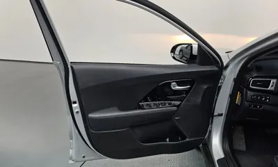 Kia Niro 2021, 69183 км, за 22500000 KRW - фото 24