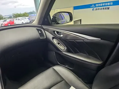 Infiniti Q50 2015, 69700 км, за 9200000 KRW - фото 10