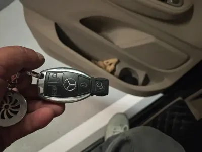 Mercedes-Benz V-Class 2018, 42900 км, за 134000 CNY - фото 12