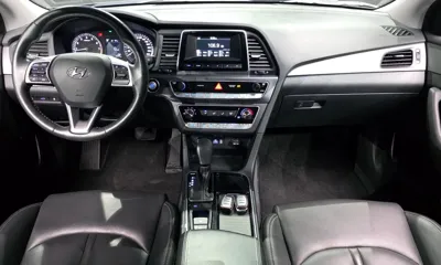 Hyundai Sonata 2019, 49977 км, за 15500000 KRW - фото 10