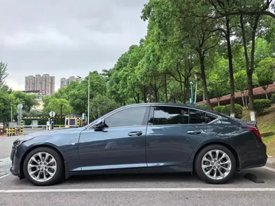 Cadillac CT5 2021, 30000 км, за 122800 CNY