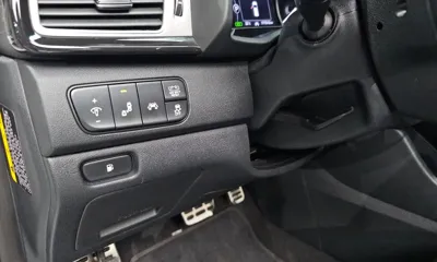 Kia Niro 2018, 177510 км, за 11500000 KRW - фото 18