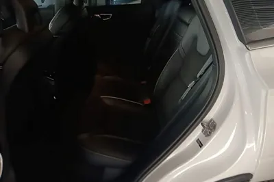 Volvo XC60 2018, 93500 км, за 131200.81 CNY - фото 20