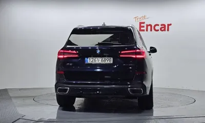 BMW X5 2021, 42063 км, за 69800000 KRW