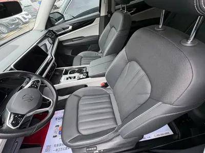 Volkswagen Teramont 2023, 70000 км, за 158400 CNY