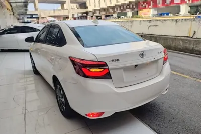Toyota Vios 2021, 49200 км, за 54349.76 CNY - фото 4