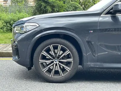 BMW X5 (Import) 2021, 40000 км, за 339799 CNY